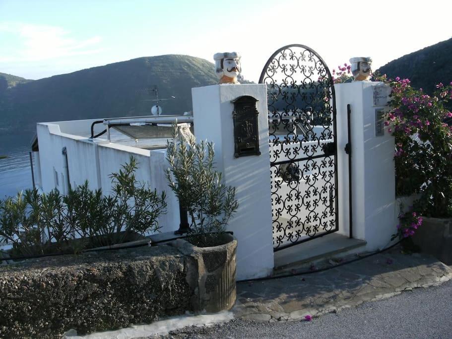 Casa Vacanze Vista Mare Mela B Lipari Kültér fotó